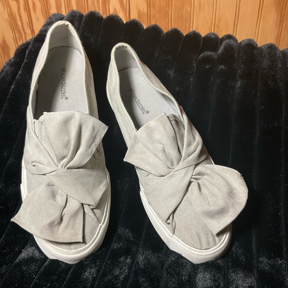 Slip-On Shoes with Bow